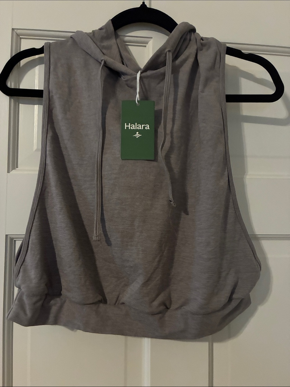 HALARA Sleeveless Hooded Crop Tank Top in Light Gray